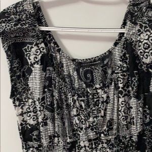 Women’s black and white dress